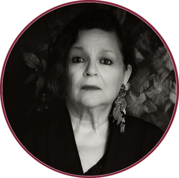 Portrait N&B médaillon signature 350